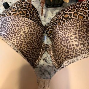Maidenform  36c bras
